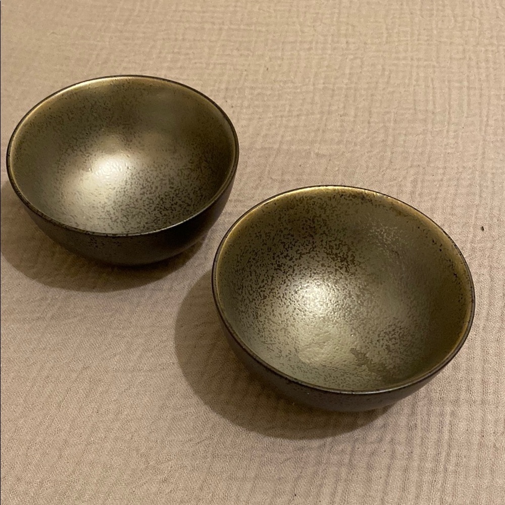 Anthropologie Elegant mini Bowls. Set 2